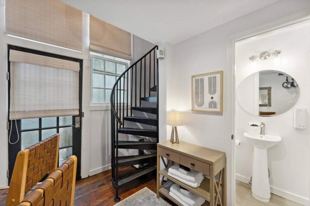Exclusive Open Loft In Downtown Charleston Apartment Exterior photo